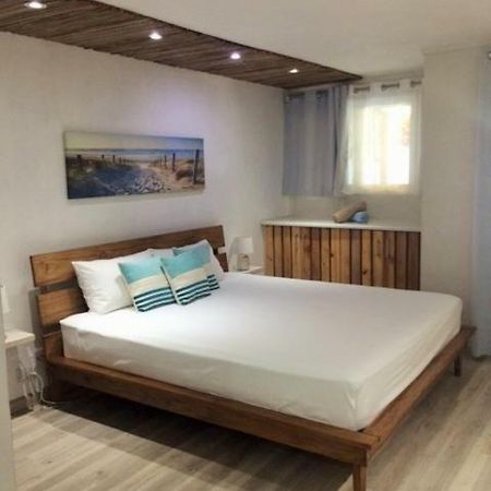 Holiday Surf Lodge タマラン エクステリア 写真